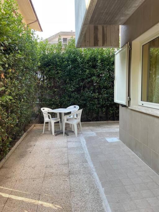 I Fiori Apartments A Faraone Bagian luar foto