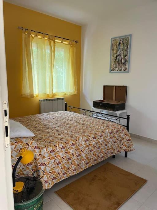 I Fiori Apartments A Faraone Bagian luar foto